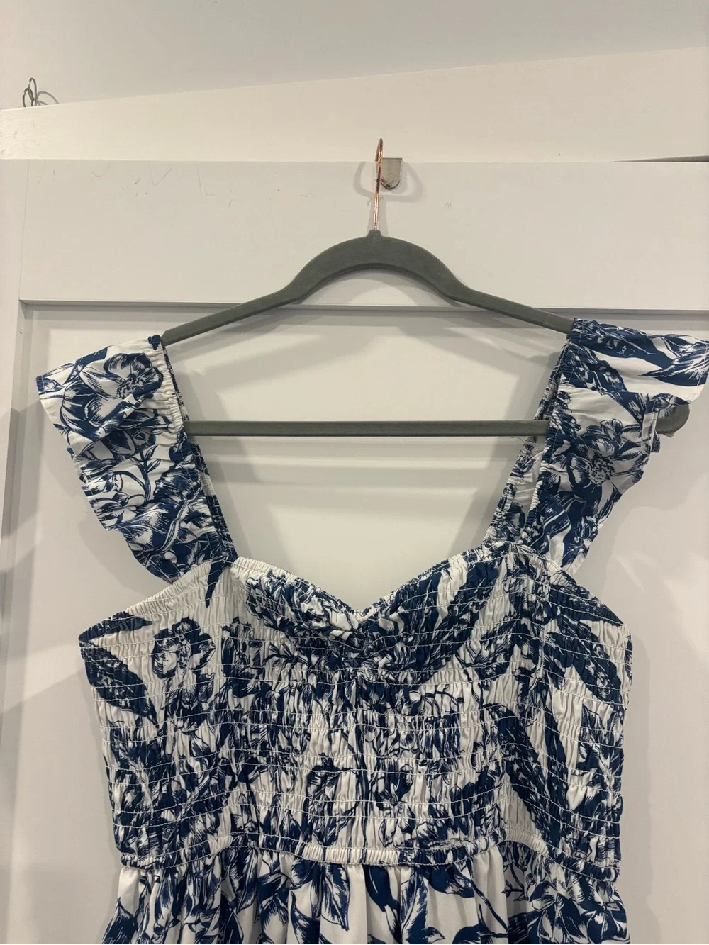 Abercrombie & Fitch Blue White Floral Smocked Midi Dress Ruffle Strap